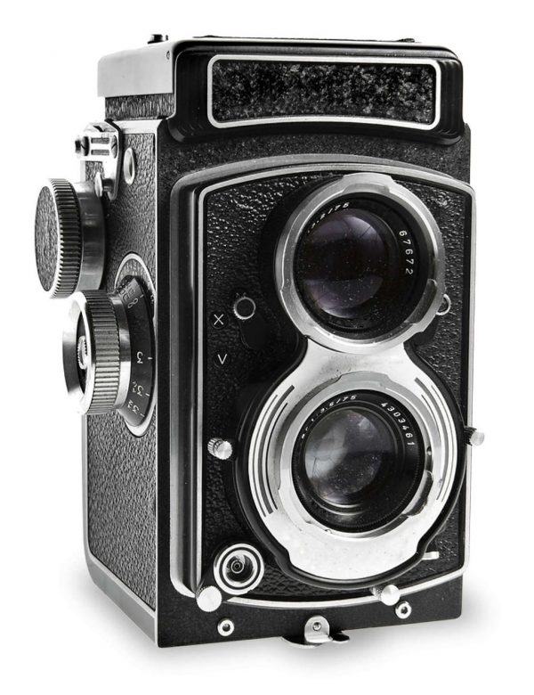 Retro-camera-on-white-bigframe